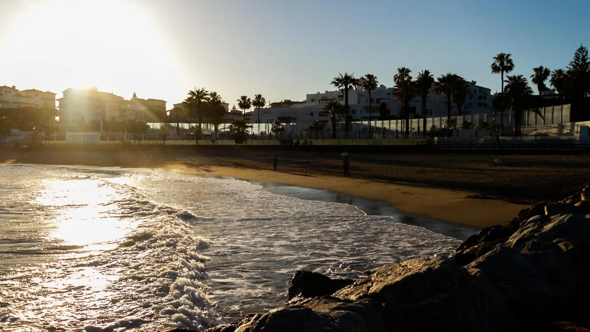 Marbella Banus Suites - Playas Del Duque Beachside Complex 0*,  España